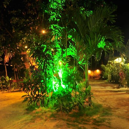 אל נידו Mina Grande Beach Cottages מראה חיצוני תמונה