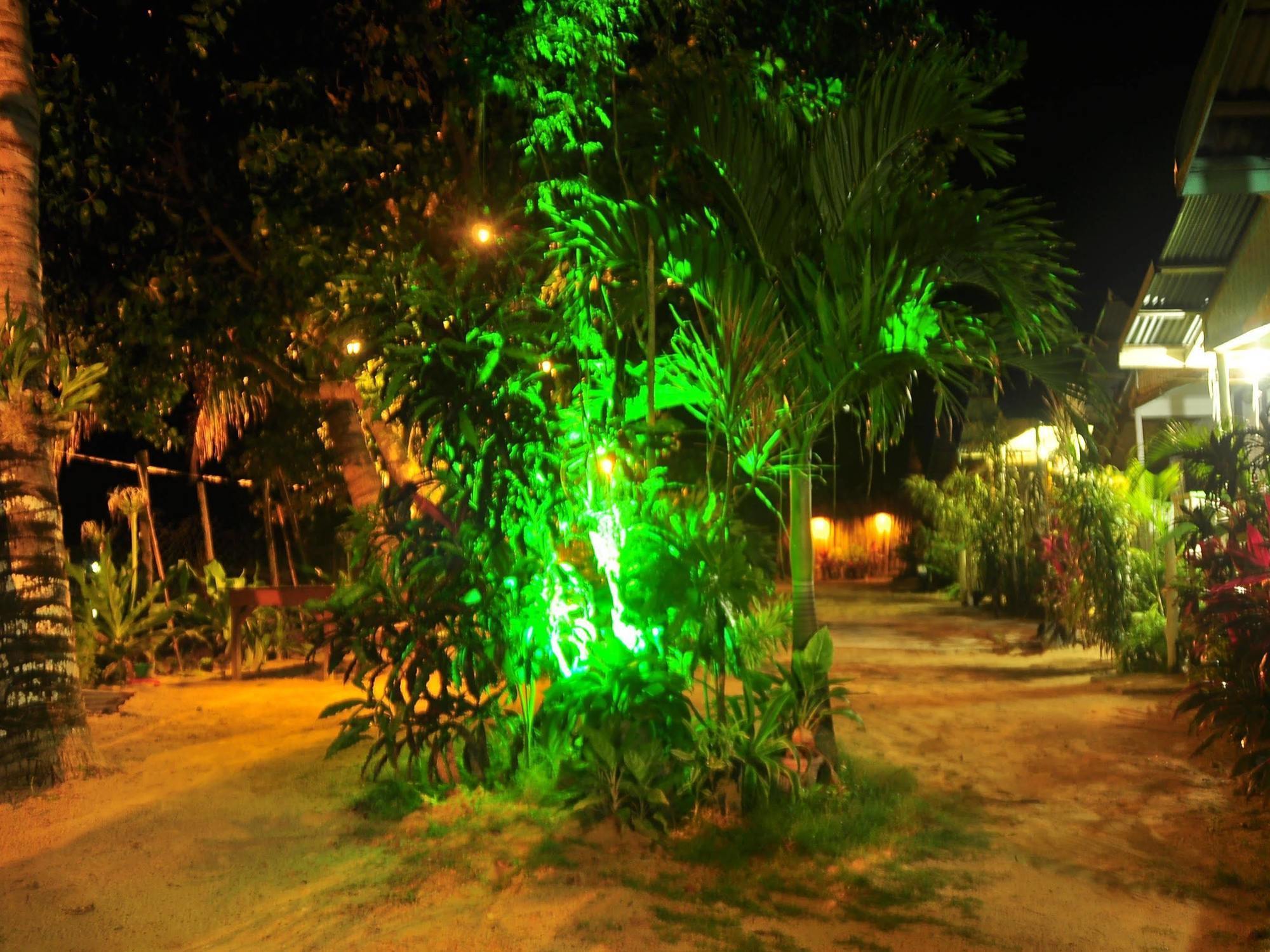 אל נידו Mina Grande Beach Cottages מראה חיצוני תמונה